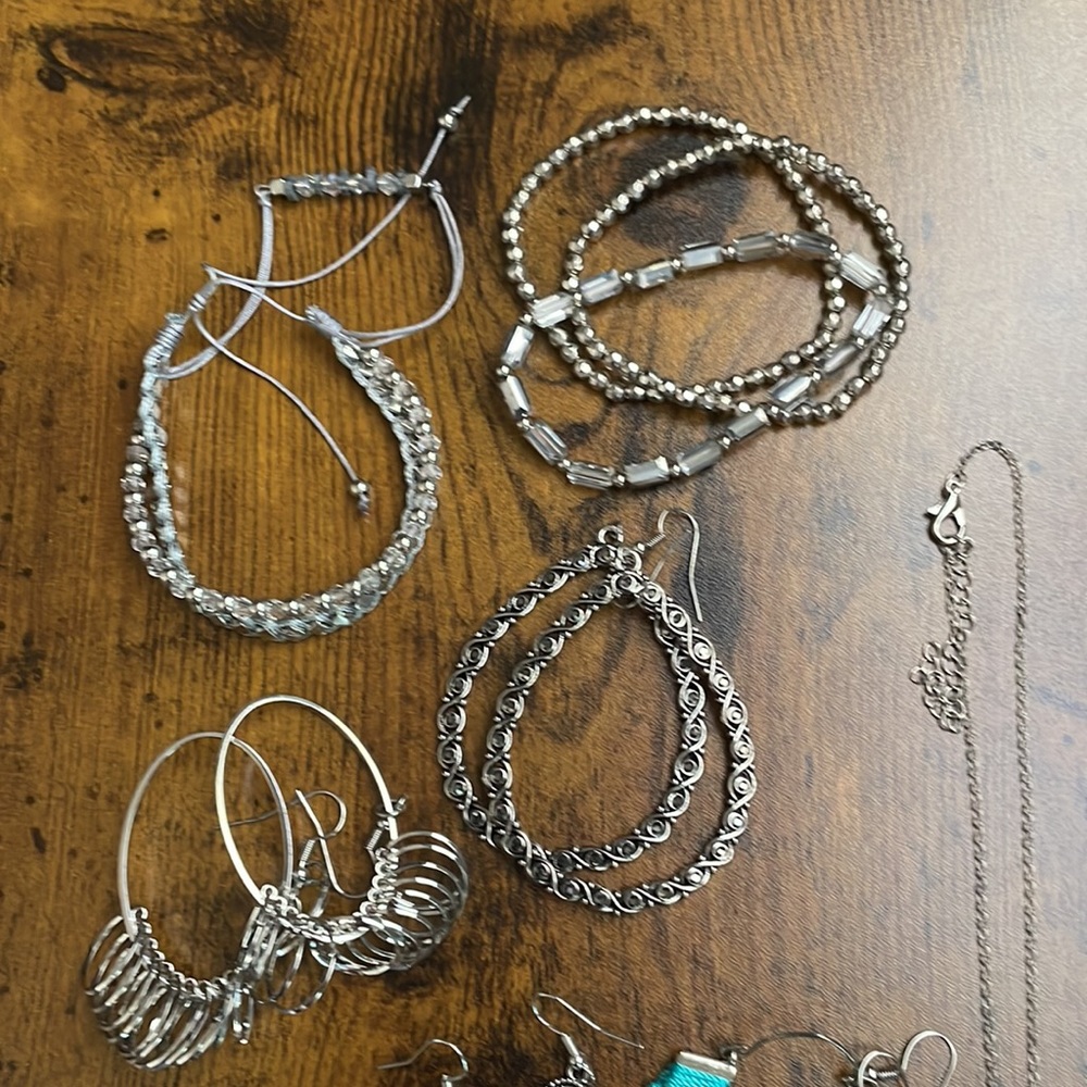 Jewelry Bundle - Picture 2 of 4